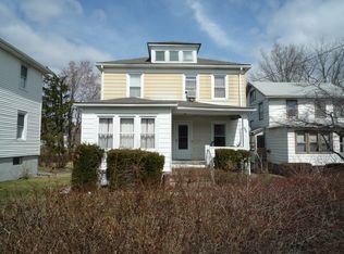 293 E Main St, Middletown, NY 10940