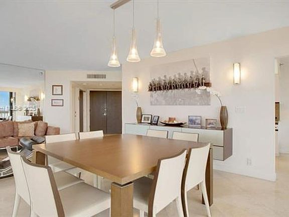 5th image of 1000 W Island Blvd APT 2409