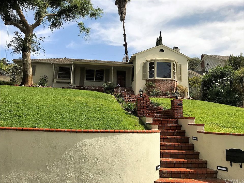1st image of 13527 Sycamore Dr