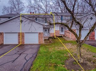 1780 Rolling Hills Dr APT D, Twinsburg, OH