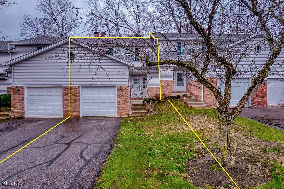 1780 Rolling Hills Dr APT D photo 1
