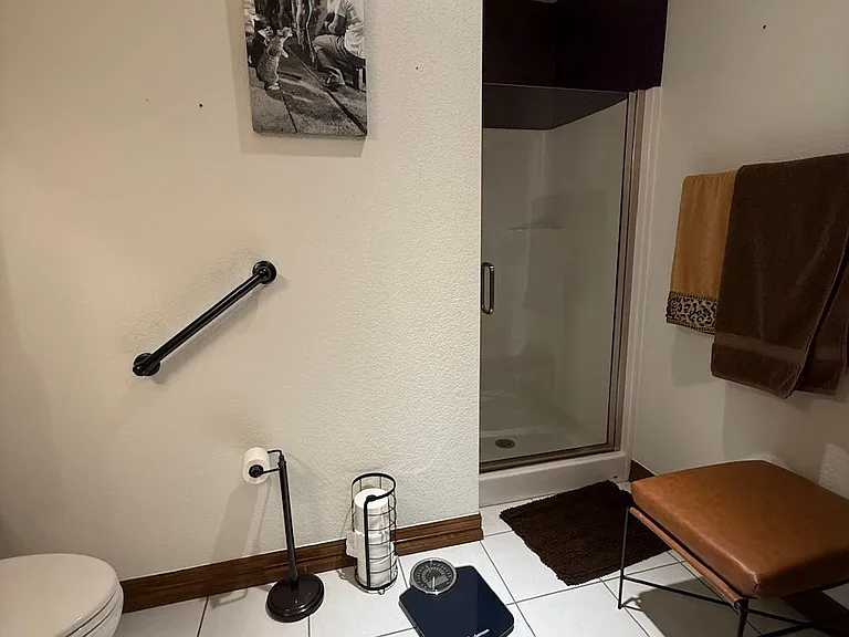 210 W Magnolia St #210 — Photo 7