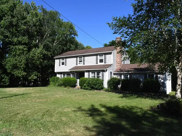 313 Burnt Plains Rd, Milford, CT 06461