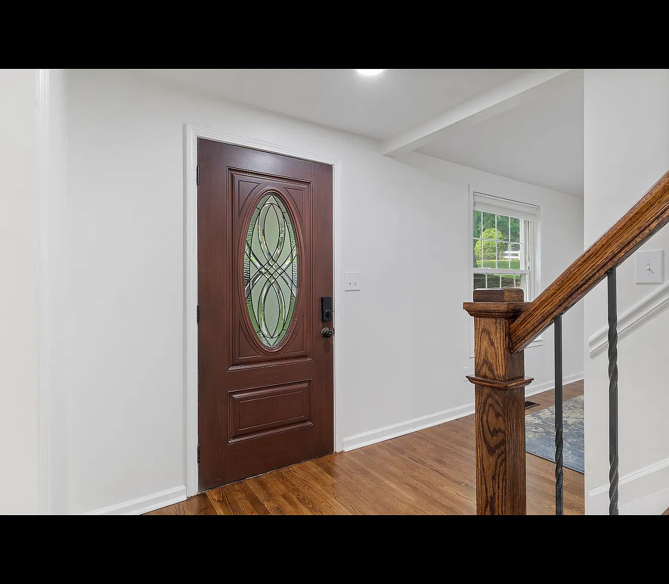 1700 Ellenwood Dr NE — Photo 1