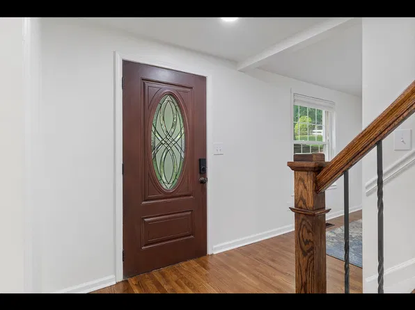 1700 Ellenwood Dr NE, Roswell, GA 30075