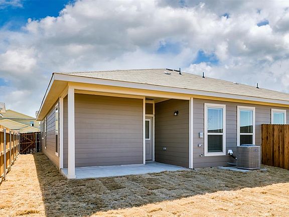 4th image of 645 Fallow Dr #645