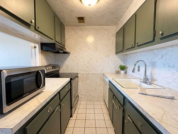 4th image of 22700 Garrison St APT 304
