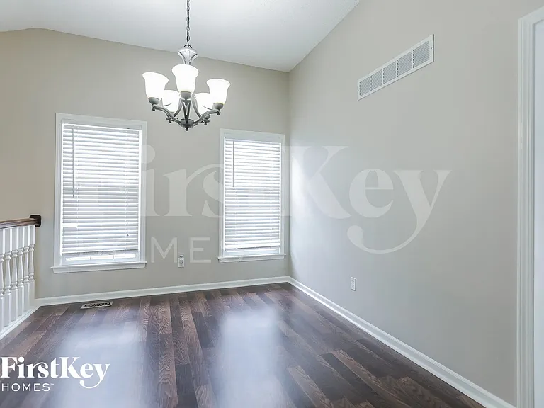 15117 W 131st St — Photo 5