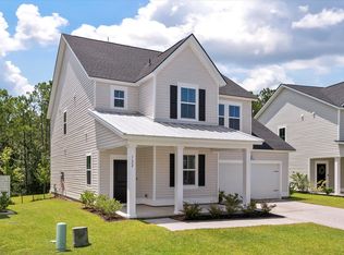 122 Red Bluff St, Summerville, SC 29483