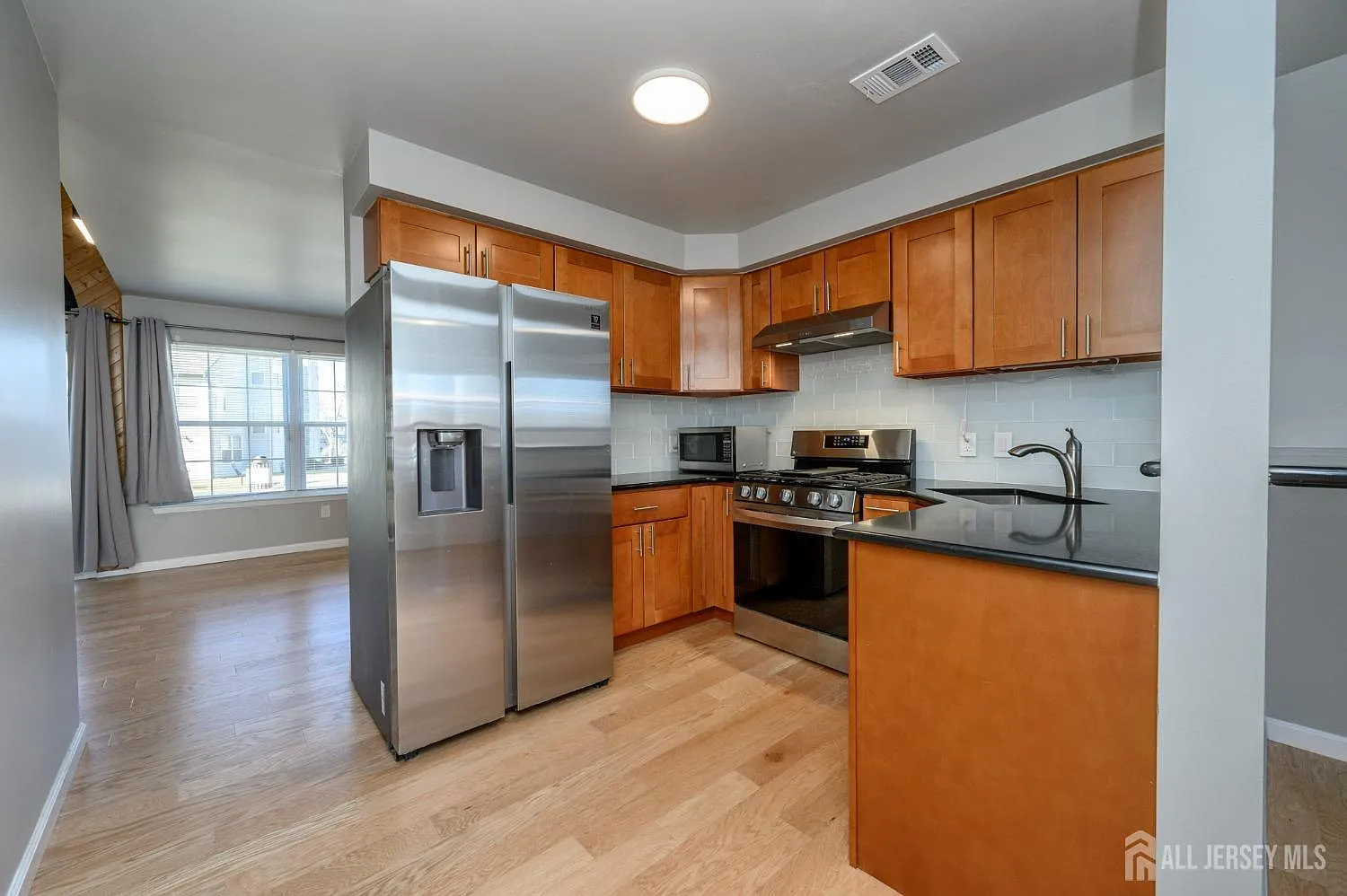 2 bed, 2.5 bath, 1267 sqft, $2,850 — Photo 3