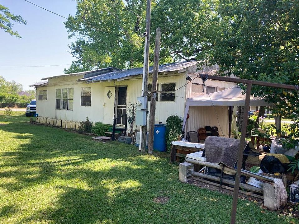 2nd image of 1187 Ballpark Ave