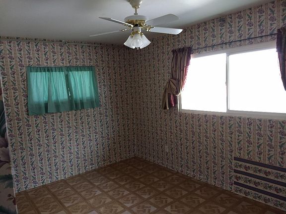 3rd image of 4811 Pioneer Ave