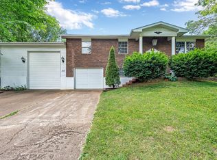 322 Edward St, Farmington, MO 63640