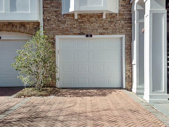 3rd image of 2801 Chancellorsville Dr APT 821
