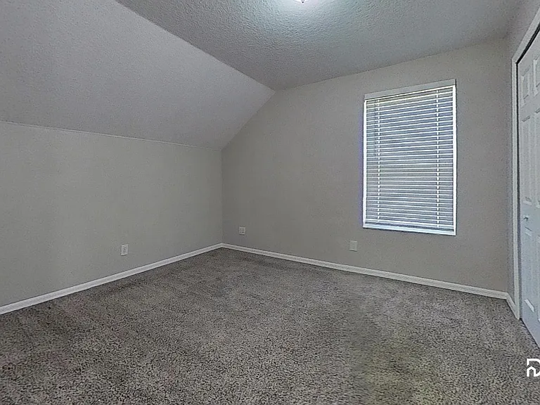 3306 Summer Island Ct — Photo 9