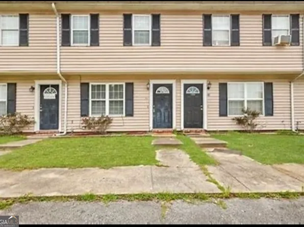 1100 Pineland Ave APT 2D, Hinesville, GA 31313