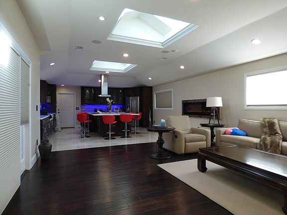 4th image of 333 W Latimer Ave