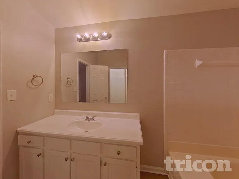 7226 Amarillo Dr — Photo 10