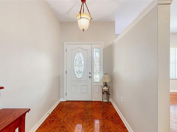 5th image of 89 Pine Forest Ln