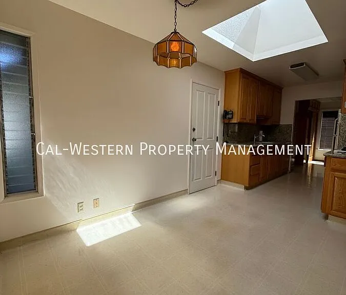 7790 Robindell Way — Photo 3