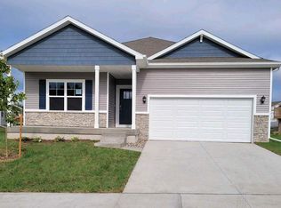 3262 Dreusicke Cir, Coralville, IA