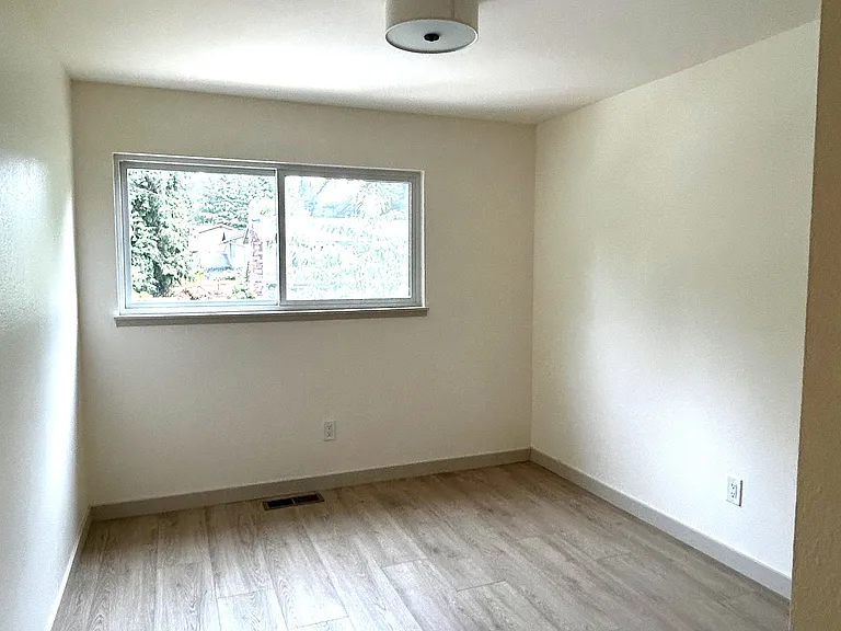 10633 164th Ave NE — Photo 5