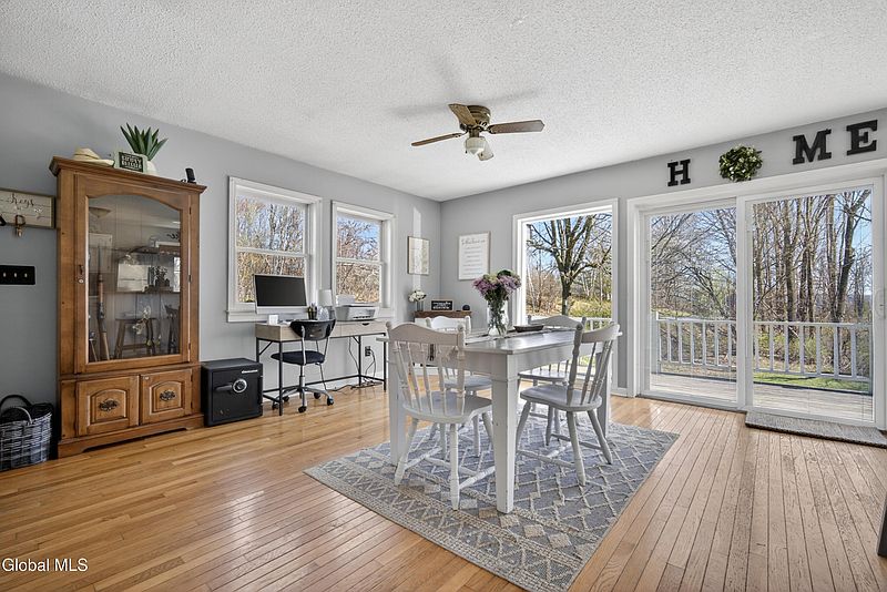 4th image of 47 Halterman Road