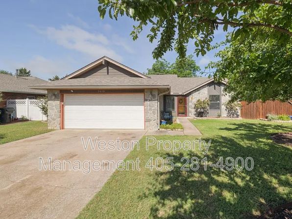 1615 Honeysuckle Ln