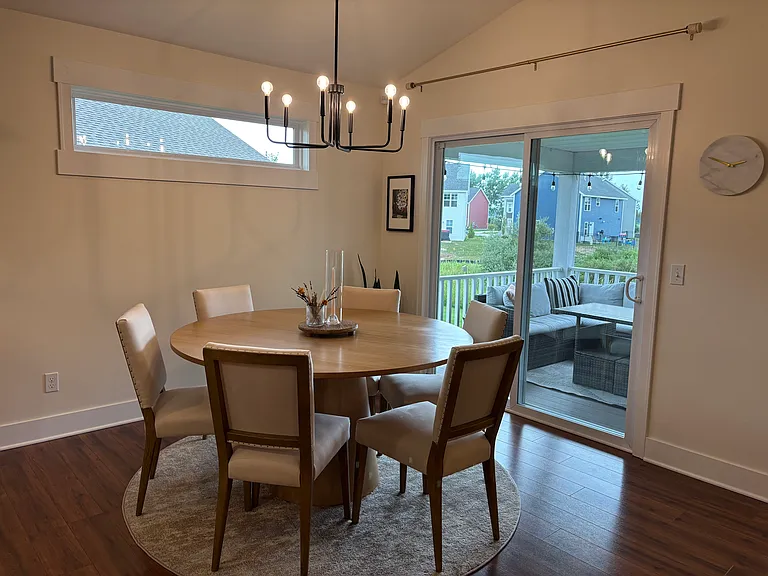 7424 Hometown Ct SE — Photo 5