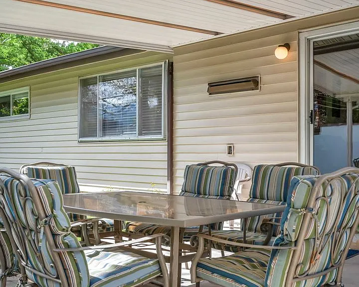 1490 Foster Dr — Photo 45