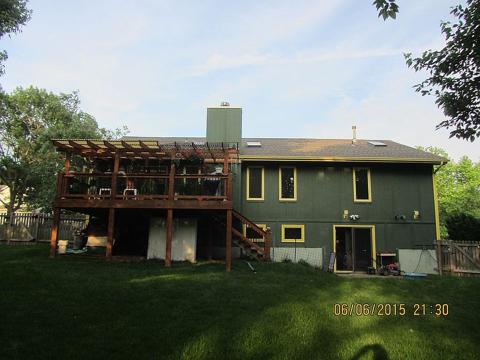 2nd image of 923 E Oakview St