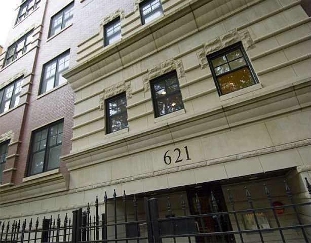 1st image of 621 W Barry Ave APT 501