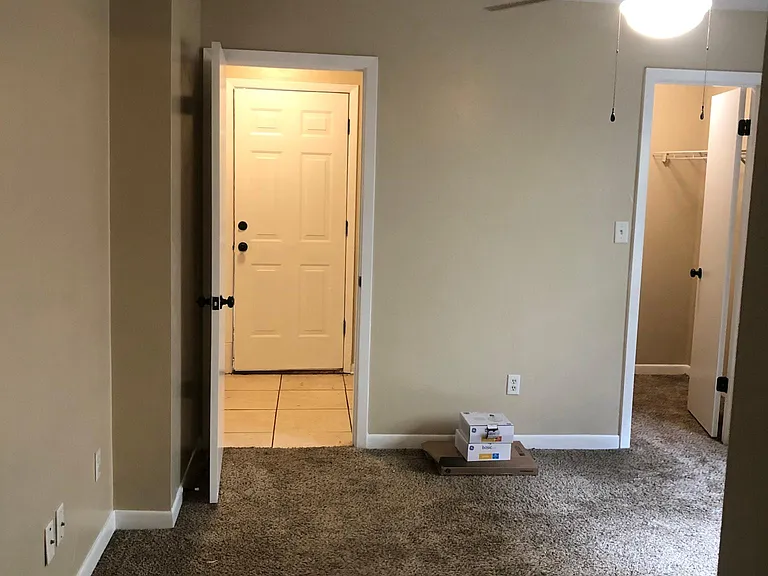 1487 Live Oak Dr — Photo 13