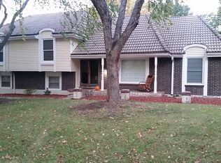 912 NW 13th St, Blue Springs, MO 64015