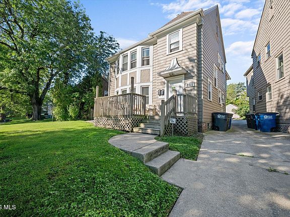 3rd image of 2111 Kensington Rd