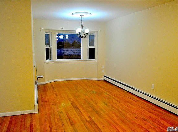 3rd image of 10674 Ruscoe St
