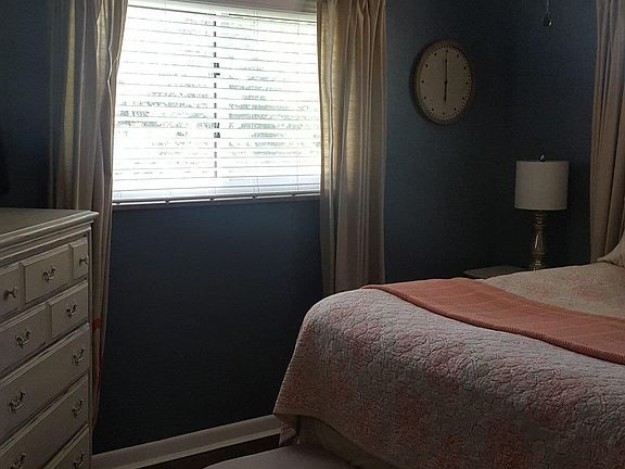 5th image of 5545 Antoninus Dr