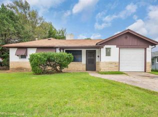 1566 N Gentry Dr, Wichita, KS 67208