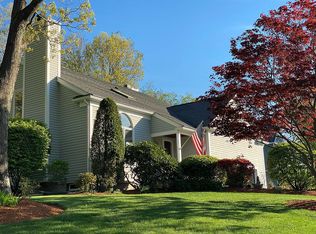 288 Stearns Rd, Marlborough, MA 01752