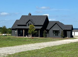 375 Wolf Front Rd, Van Alstyne, TX 75495