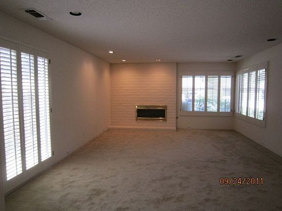 4th image of 2135 Dame Shirley Way