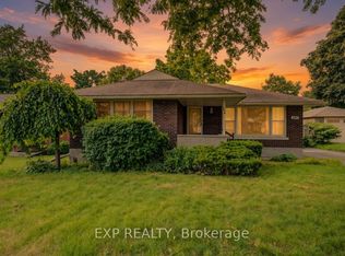 244 Royal St, Waterloo, ON N2J 2J2