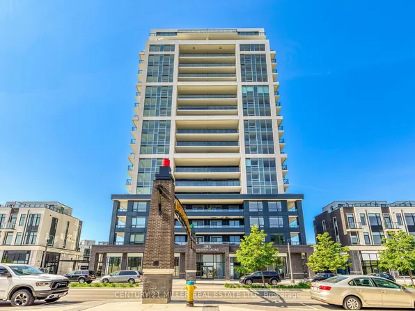 385 Winston Rd #603, Grimsby, ON L3M 0J3