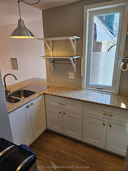 Toronto Townhouse for rent - 2 Bedrooms — photo 14