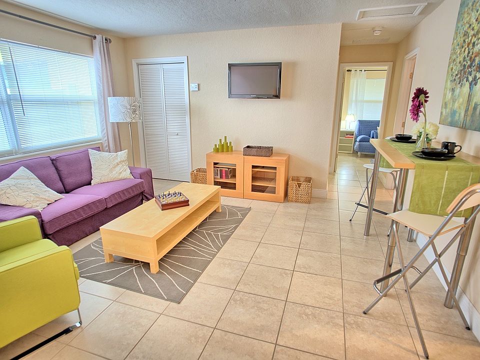 1st image of 1826 18th Ave N APT 20B
