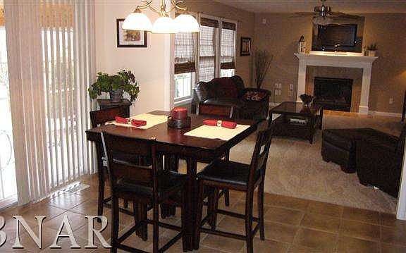 Eat-in Kitchen