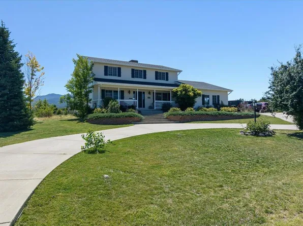 324 Garrett Dr, Trinidad, CO 81082