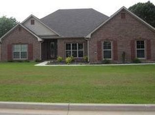 187 Morningstar Pl, Longview, TX 75605