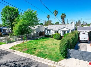 7523 Hesperia Ave, Reseda, CA 91335