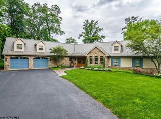 273 Lakeview Dr, Morgantown, WV 26508